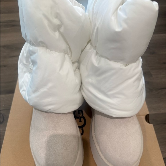 UGG Shoes - UGG White and Cream Men's Footwear